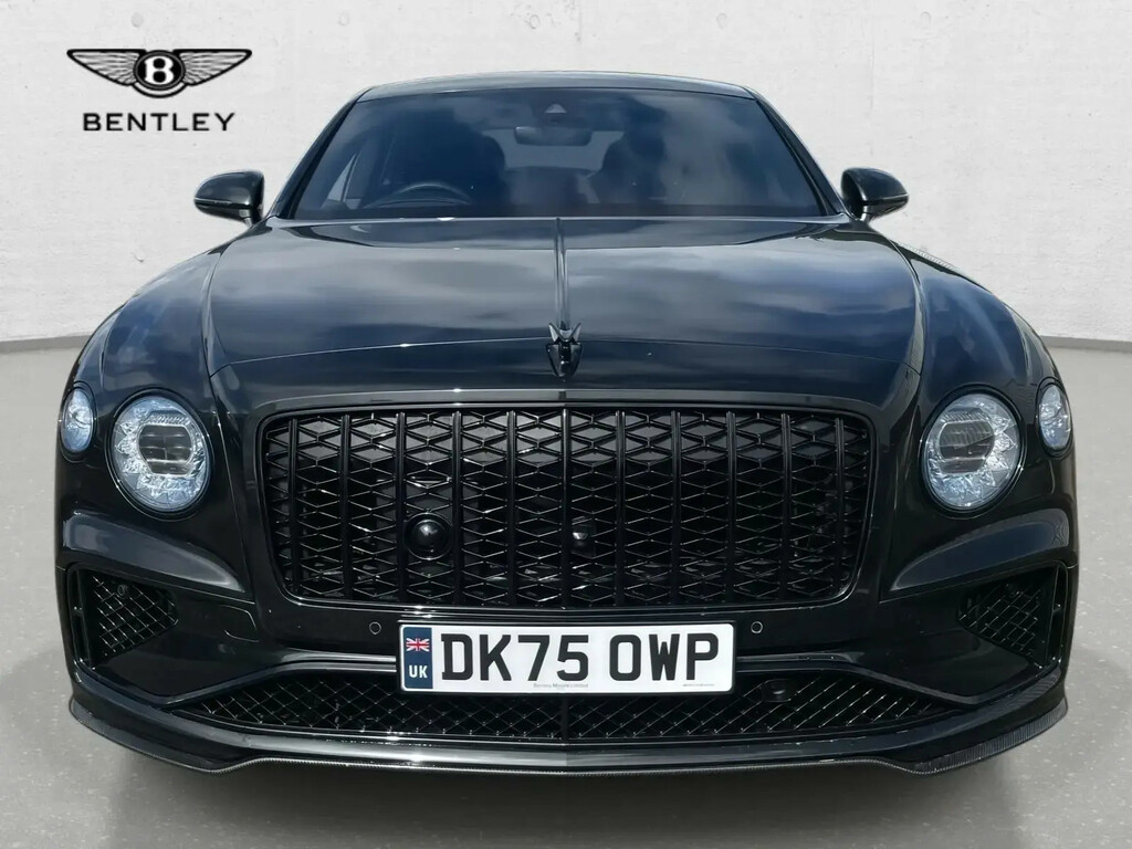 Bentley Flying Spur 4.0 V8 High-performance 25.9Kwh Black Edition Salo Black #8