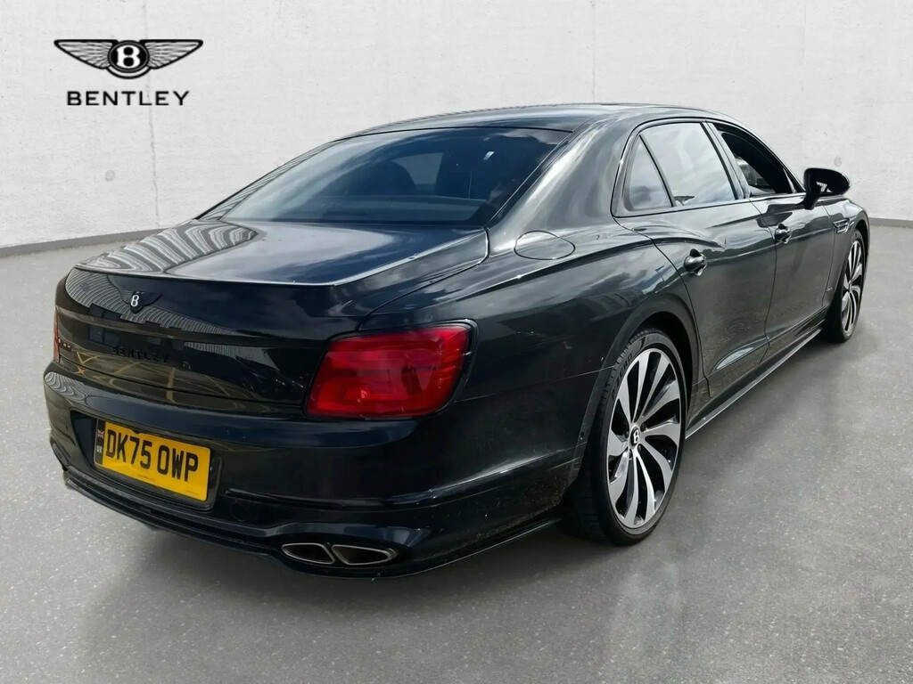 Bentley Flying Spur 4.0 V8 High-performance 25.9Kwh Black Edition Salo Black #4