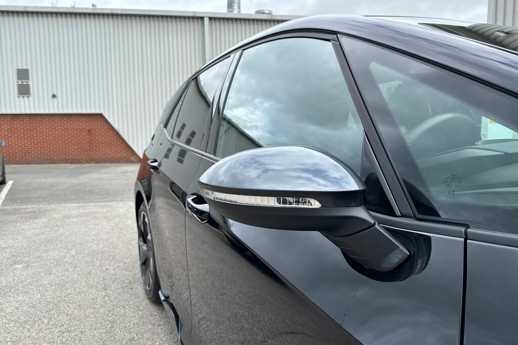 Cupra Born V3 Blue #20