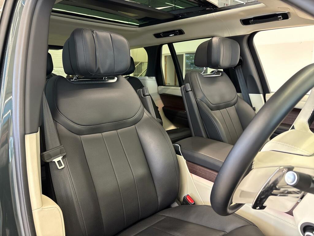 Land Rover Range Rover Range Rover Evoque Dynamic Se Phev A Black #14