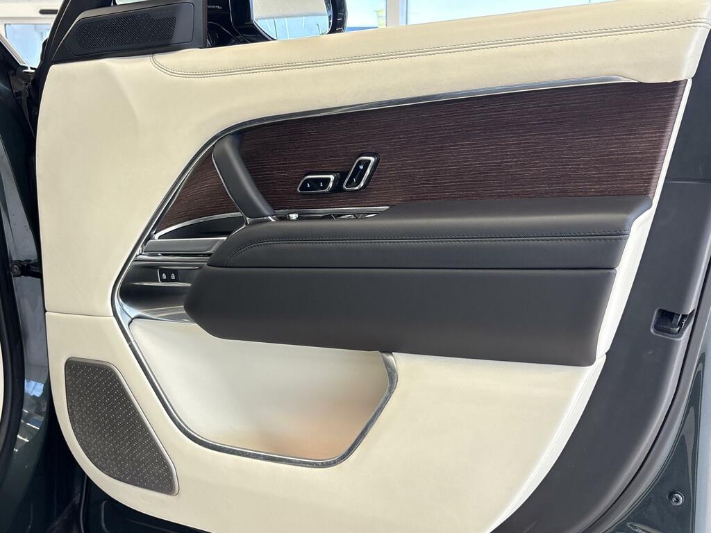 Land Rover Range Rover Range Rover Evoque Dynamic Se Phev A Black #20