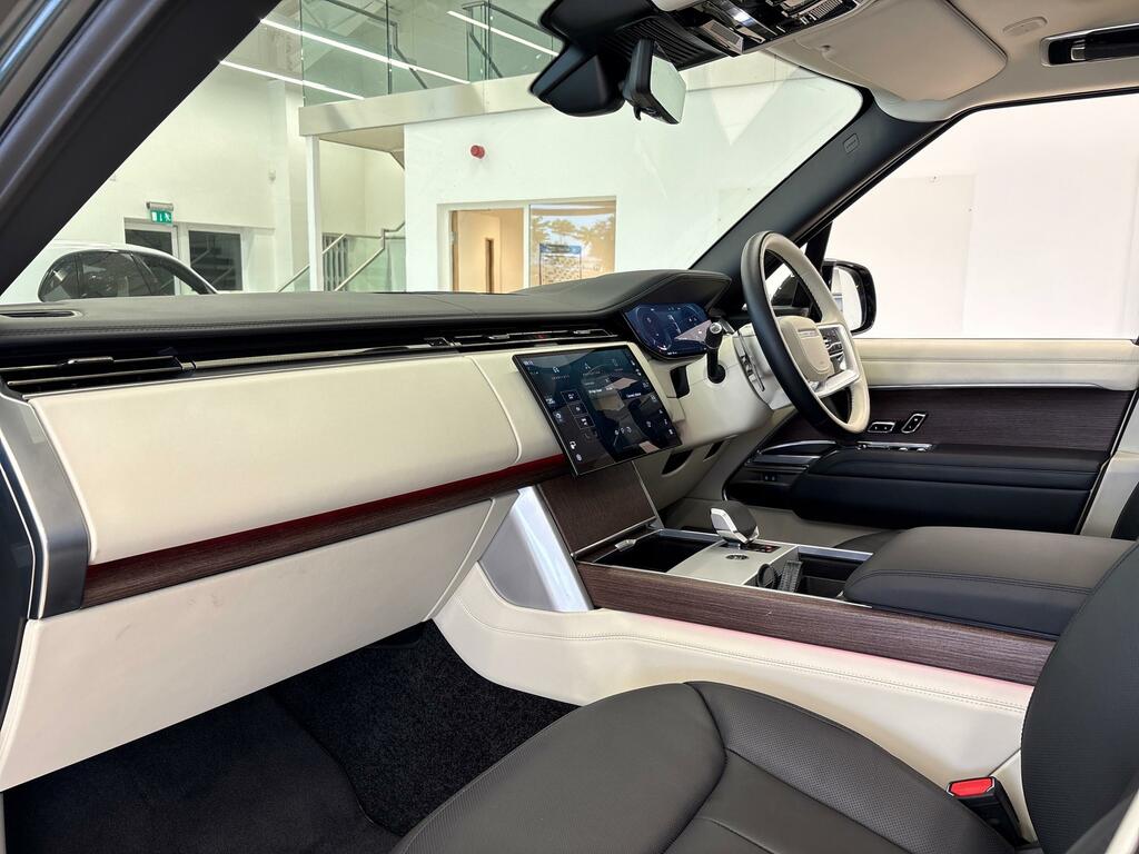 Land Rover Range Rover Range Rover Evoque Dynamic Se Phev A Black #13