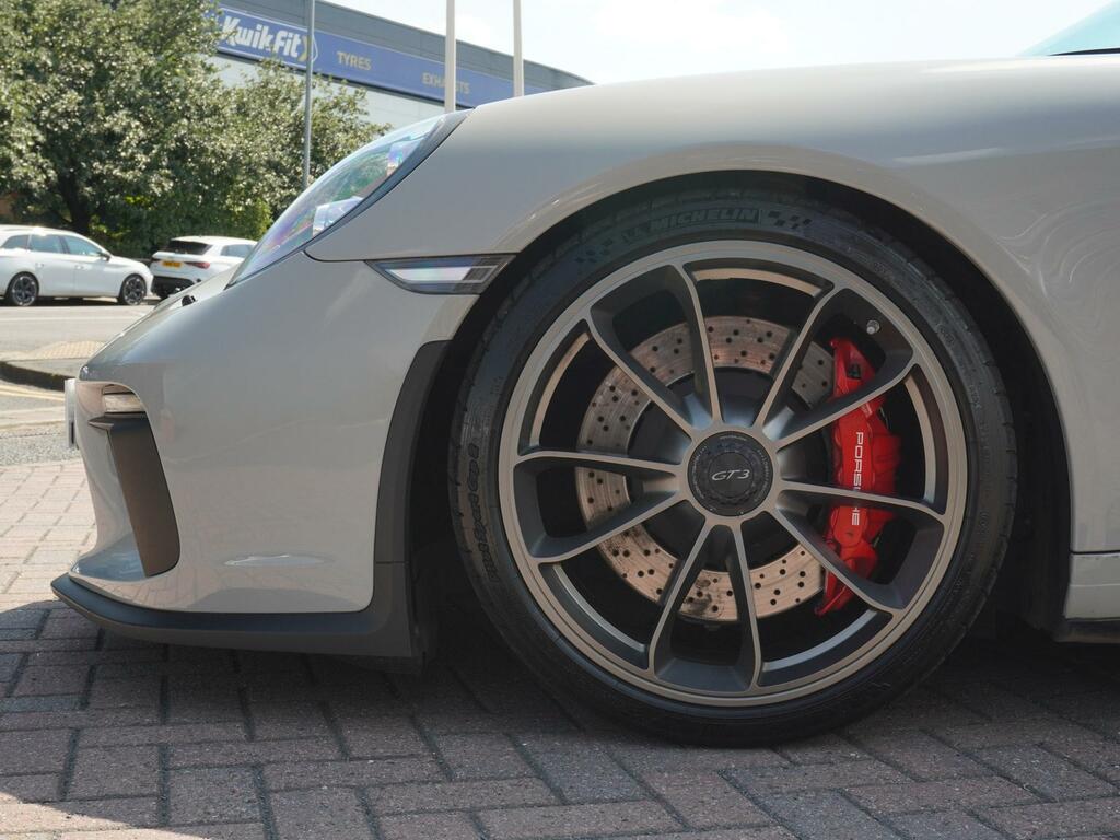 Porsche 911 Carrera Gts S-a Red #4