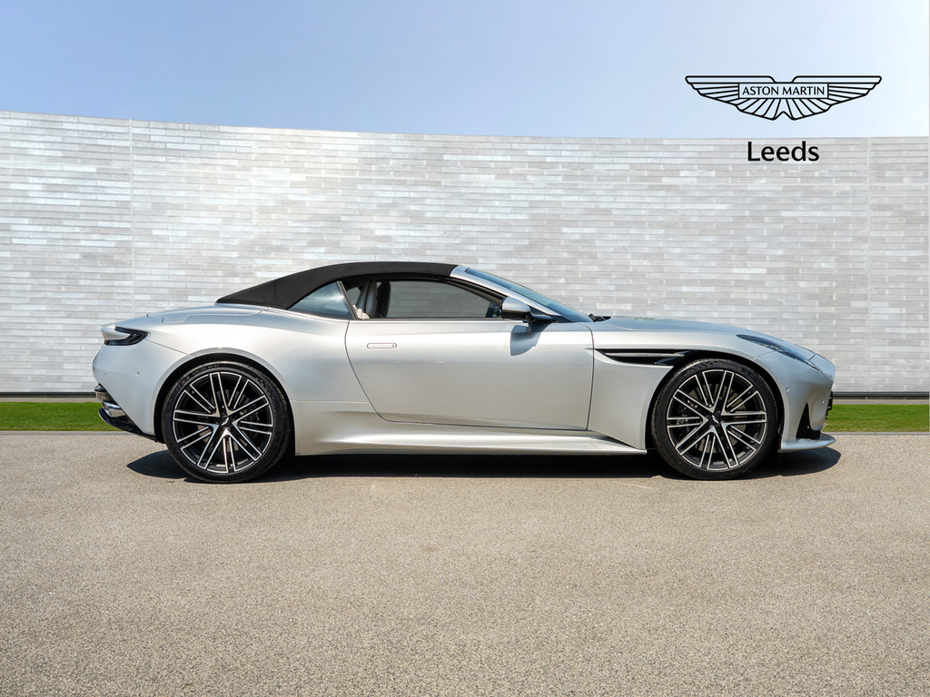 Aston Martin DB12 Volante Black #31