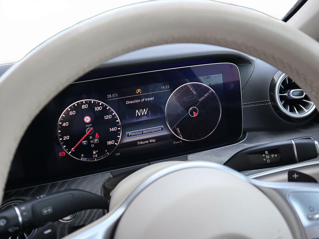 Mercedes-Benz CLS Cls 400 D 4Matic Amg Line Premium Plus Black #4