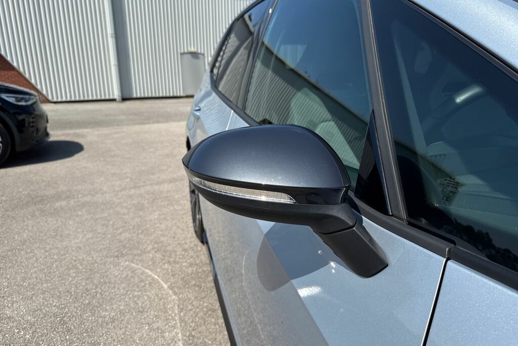 Cupra Born 170Kw E-boost V3 59Kwh Silver #20