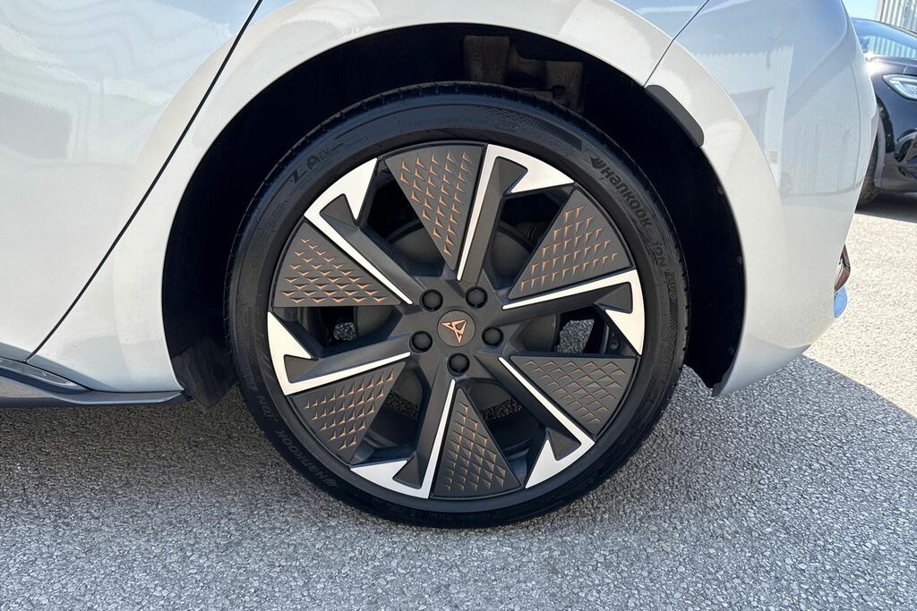 Cupra Born 170Kw E-boost V3 59Kwh Silver #24