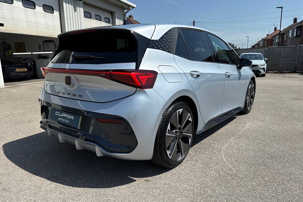 Cupra Born 170Kw E-boost V3 59Kwh Silver #22