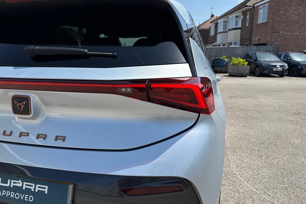 Cupra Born 170Kw E-boost V3 59Kwh Silver #18