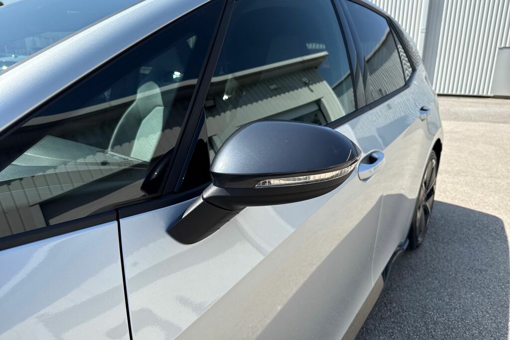 Cupra Born 170Kw E-boost V3 59Kwh Silver #27