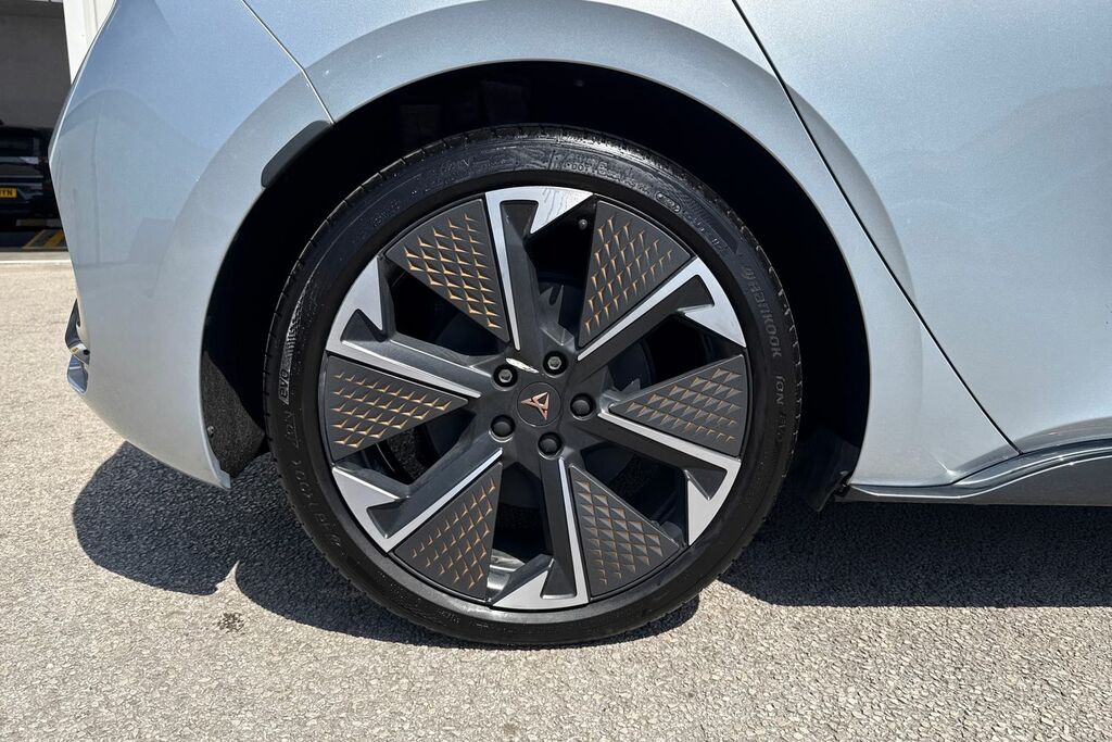 Cupra Born 170Kw E-boost V3 59Kwh Silver #21