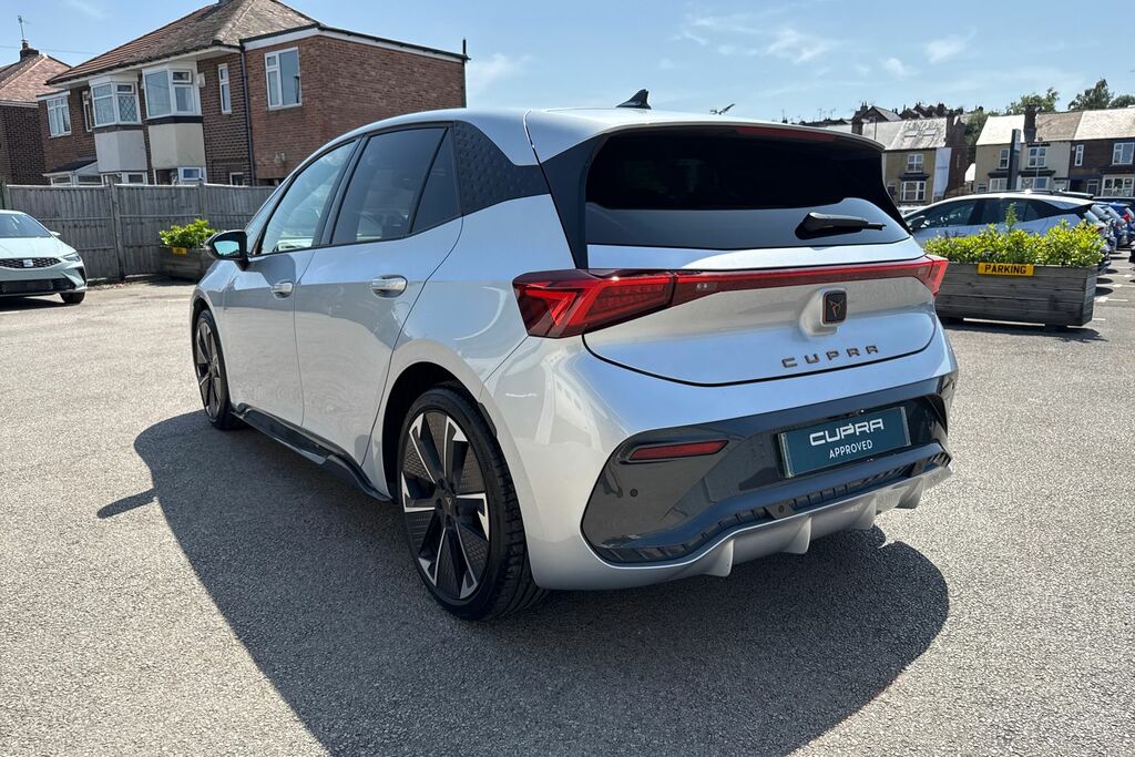 Cupra Born 170Kw E-boost V3 59Kwh Silver #23