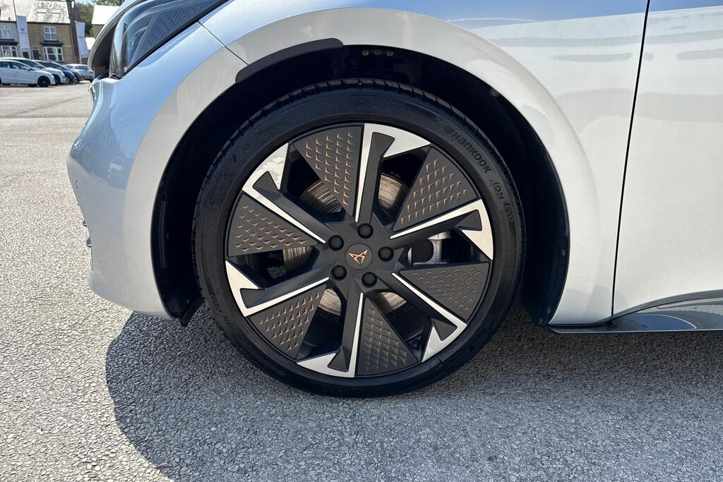 Cupra Born 170Kw E-boost V3 59Kwh Silver #26