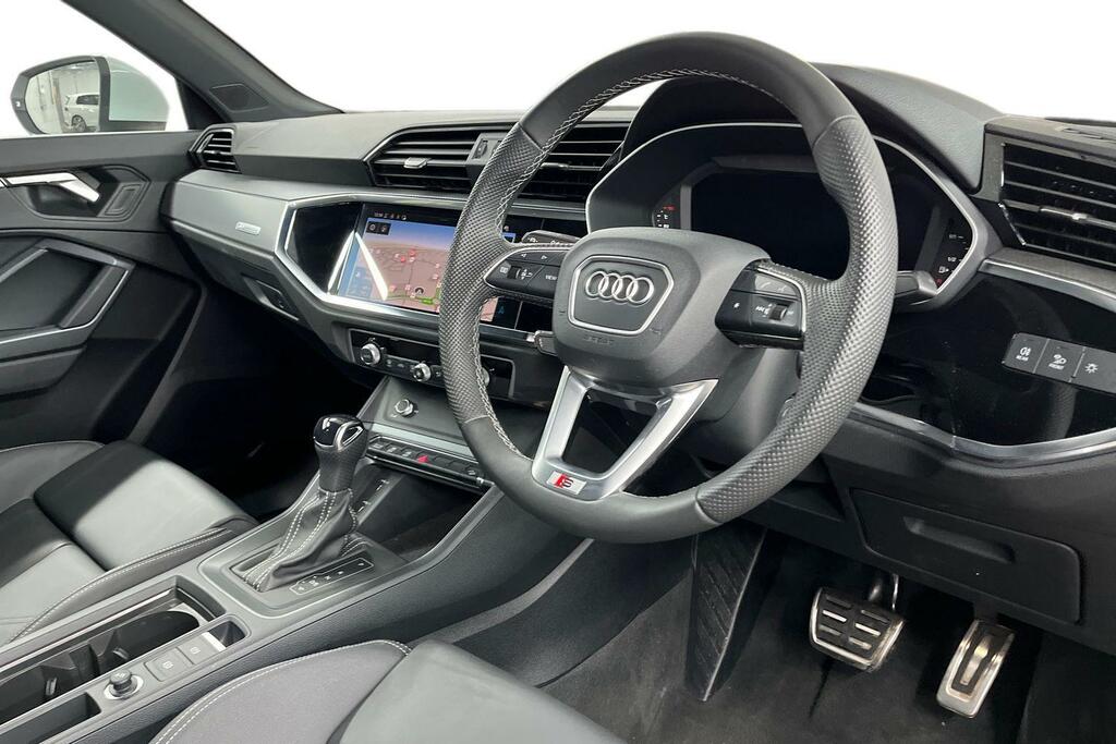 Audi Q3 35 Tfsi S Line S Tronic Leather Black #6