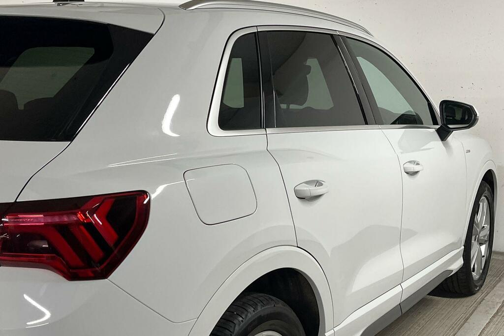 Audi Q3 35 Tfsi S Line S Tronic Leather Black #28