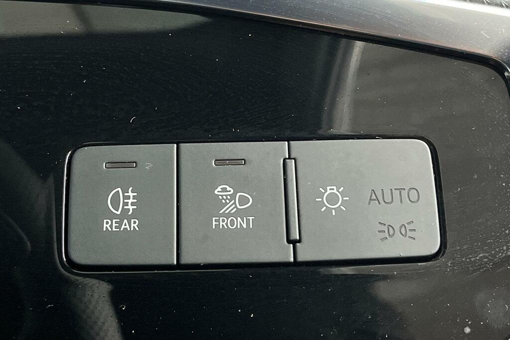 Audi Q3 35 Tfsi S Line S Tronic Leather Black #24