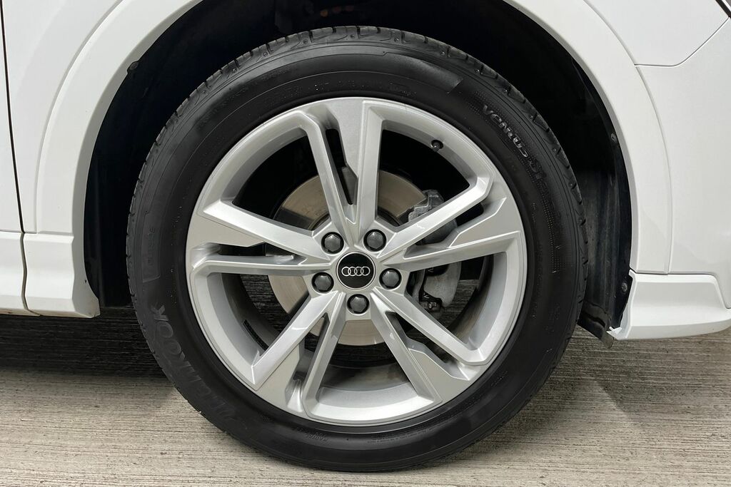 Audi Q3 35 Tfsi S Line S Tronic Leather Black #5