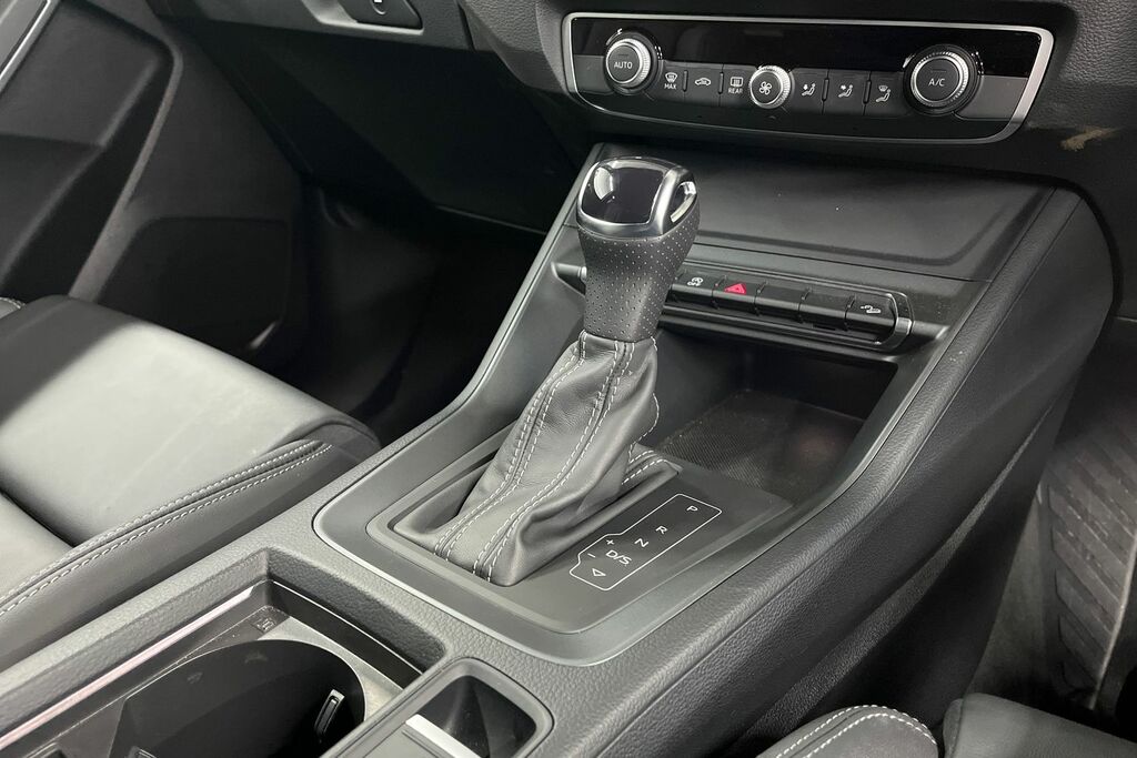 Audi Q3 35 Tfsi S Line S Tronic Leather Black #23