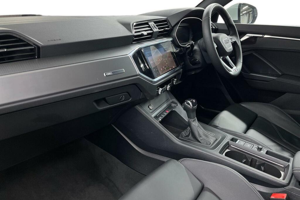 Audi Q3 35 Tfsi S Line S Tronic Leather Black #2