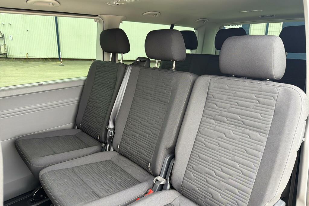 Volkswagen Transporter Shuttle T6.1 150 6 Speed 8 Seat Shuttle Se Lwb In Candy Wh White #9