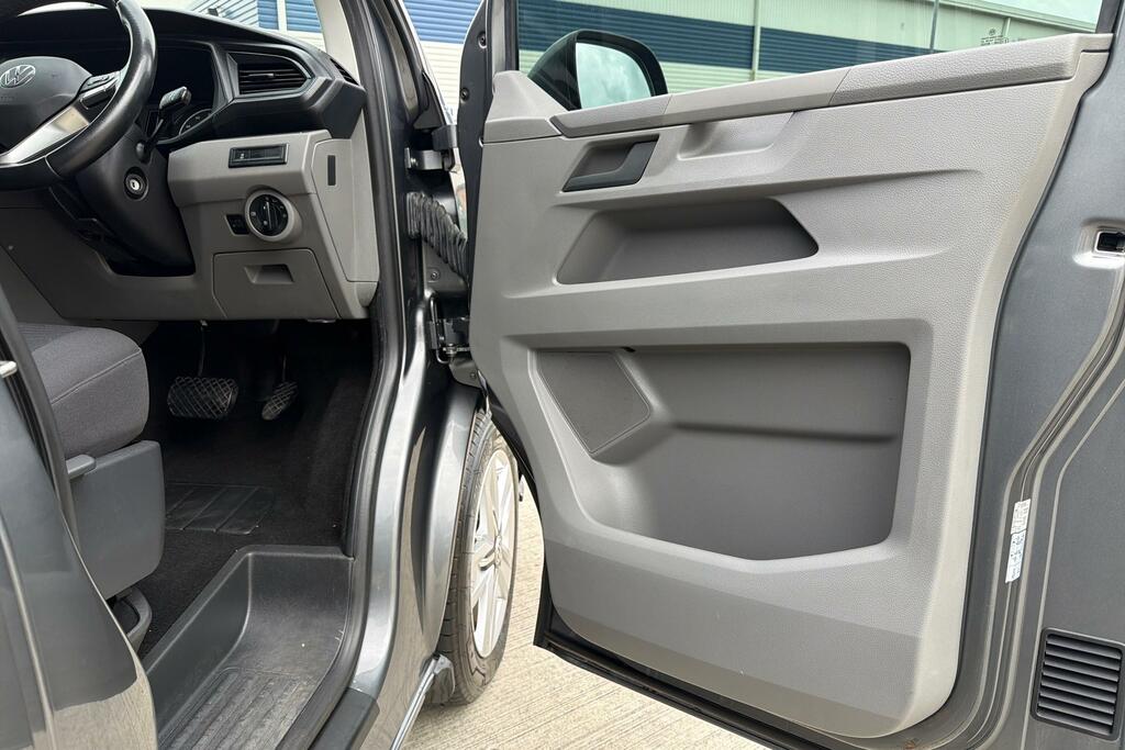 Volkswagen Transporter Shuttle T6.1 150 6 Speed 8 Seat Shuttle Se Lwb In Candy Wh White #35