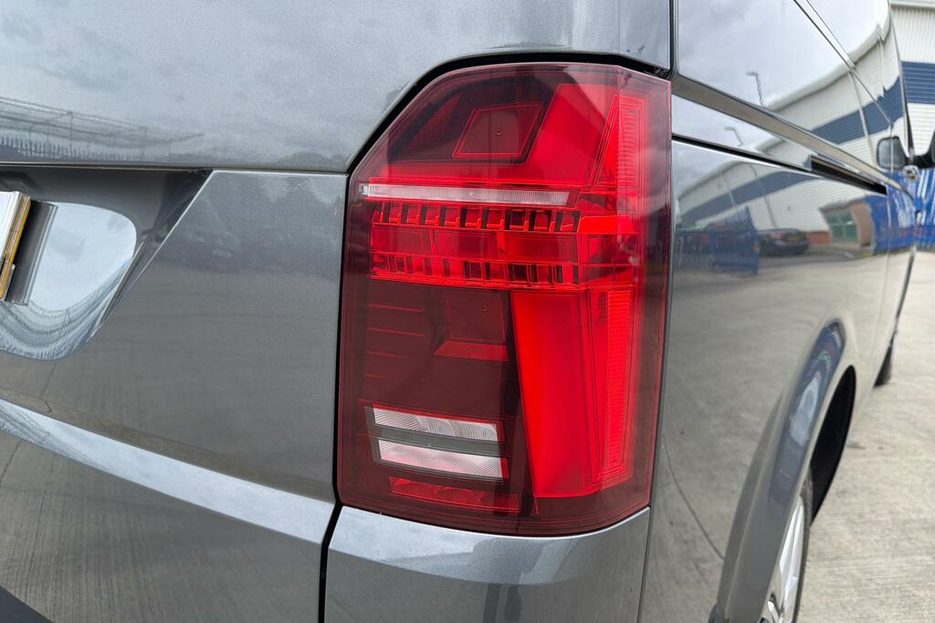Volkswagen Transporter Shuttle T6.1 150 6 Speed 8 Seat Shuttle Se Lwb In Candy Wh White #18