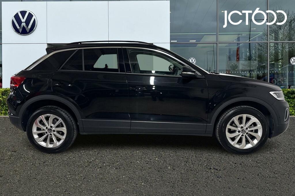 Volkswagen T-Roc 1.5 Tsi Match Black #4