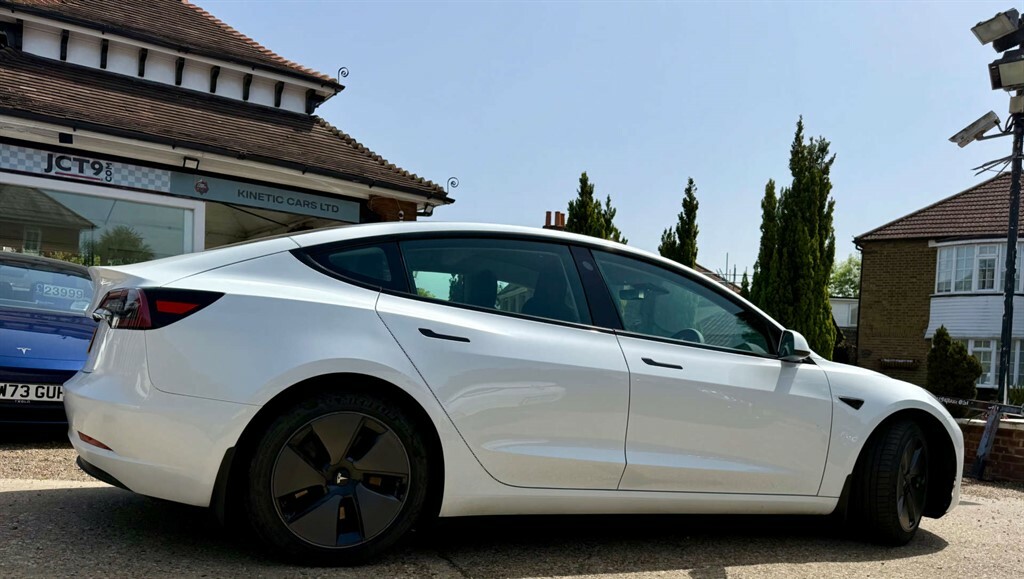 Tesla Model 3 Saloon WN23FWA White #2