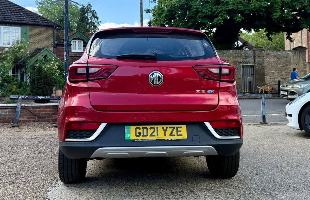 MG ZS Suv GD21YZE Red #4