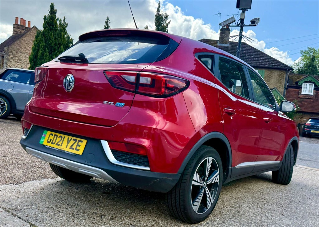 MG ZS Suv GD21YZE Red #3