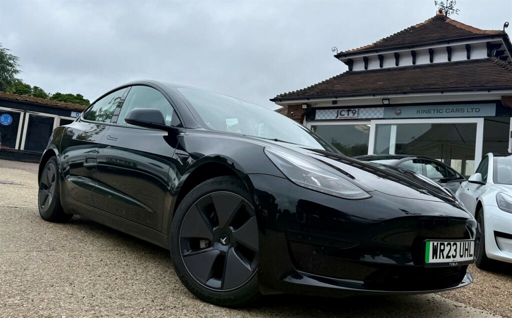 Tesla Model 3 Saloon WR23UHL Black #2