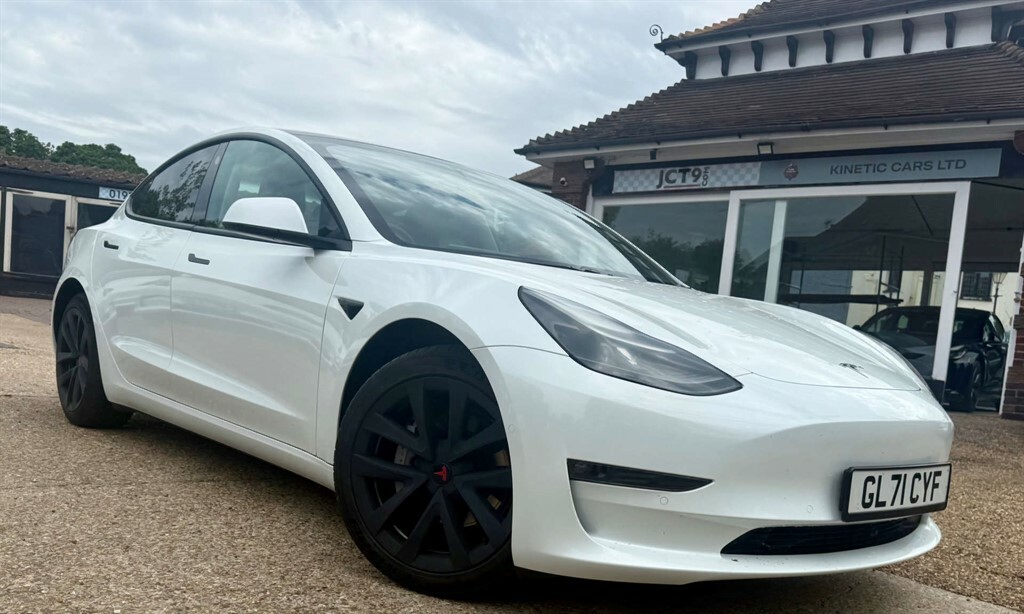 Tesla Model 3 Saloon GL71CYF White #4