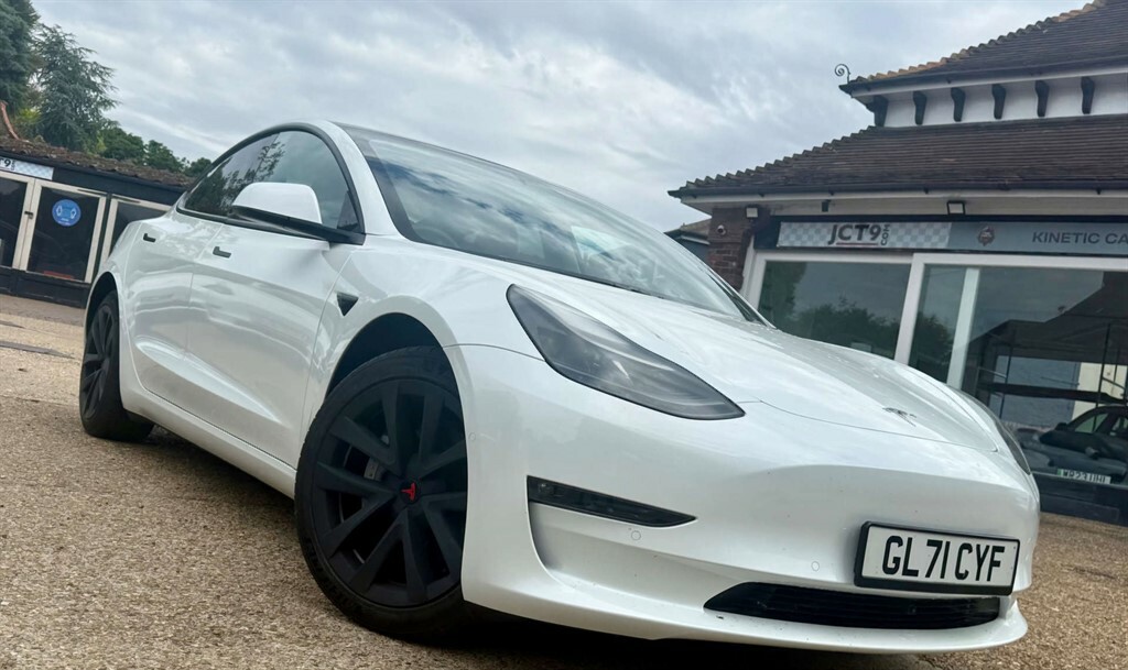 Tesla Model 3 Saloon GL71CYF White #2