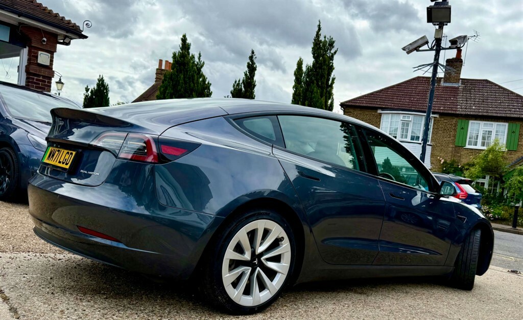 Tesla Model 3 Saloon Grey #3