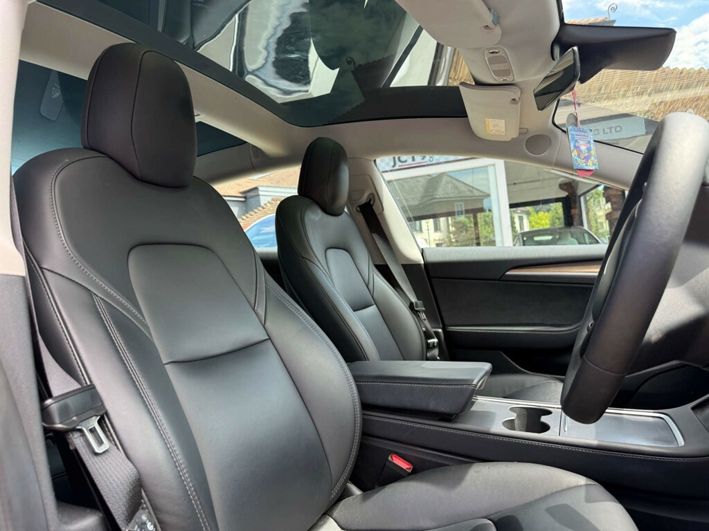 Tesla Model 3 Saloon Rwd 241 Bhp Free Home White #17