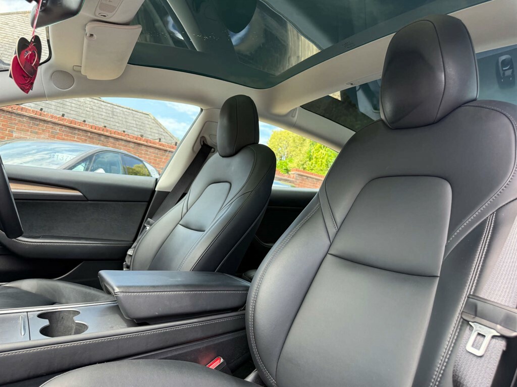 Tesla Model 3 Saloon Rwd 241 Bhp Free Home White #12