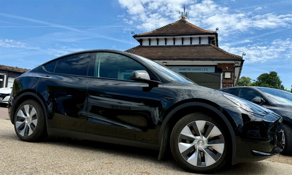 Tesla Model Y Suv Black #6