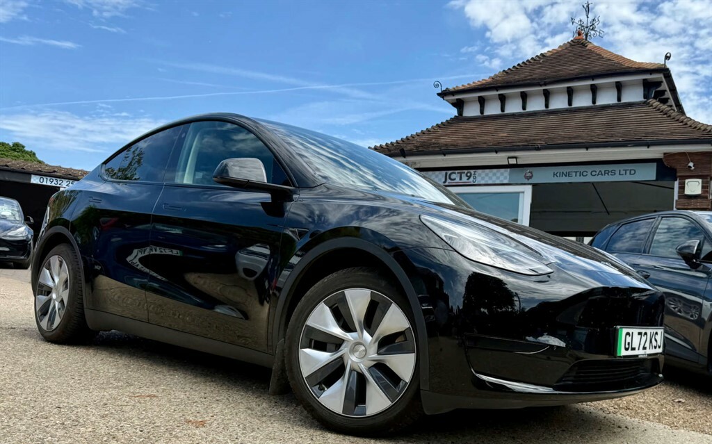 Tesla Model Y Suv Black #4