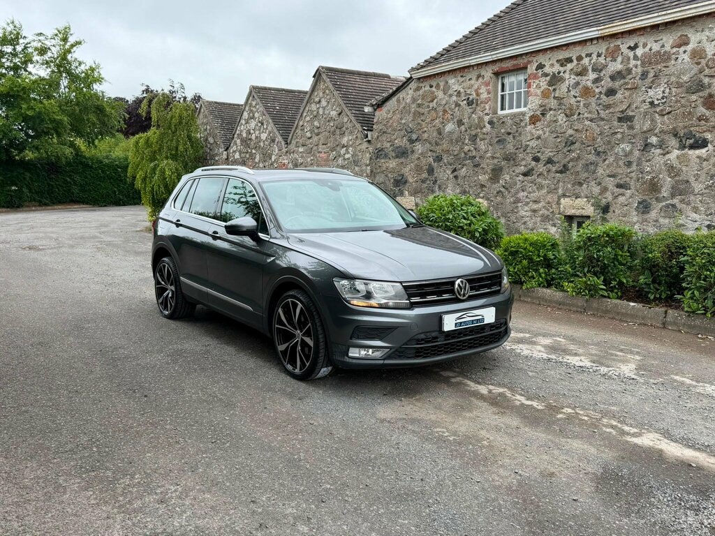Volkswagen Tiguan 2.0 Tdi Bluemotion Tech Se Navigation Dsg 4Motion Grey
