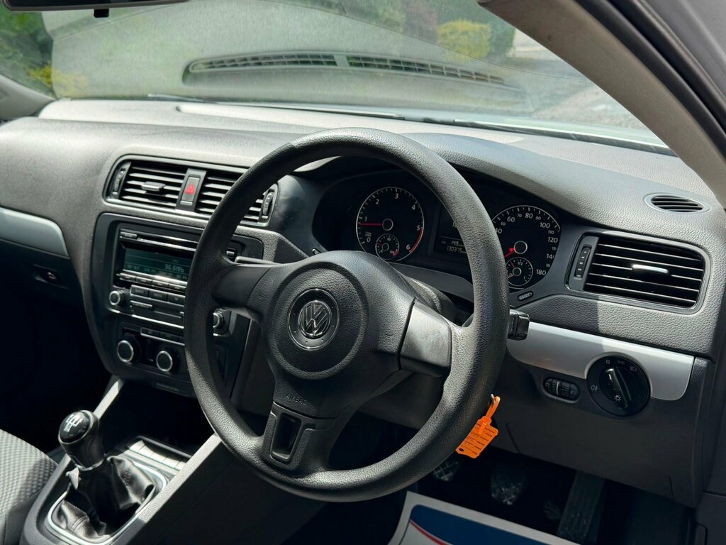 Volkswagen Jetta Blue #7