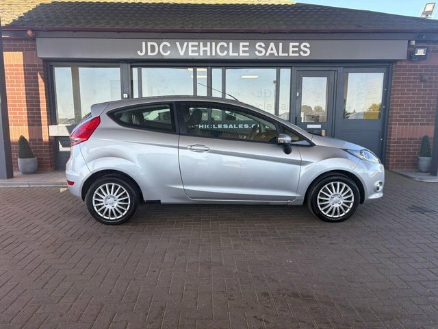 Ford Fiesta 2011 1.25 Edge Hatchback 129 G MJ61GXO Silver #3