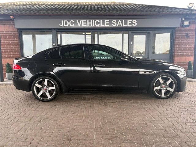 Jaguar XE 2018 2.0D R-sport Saloon Euro 6 S OY68ZZP Black #4