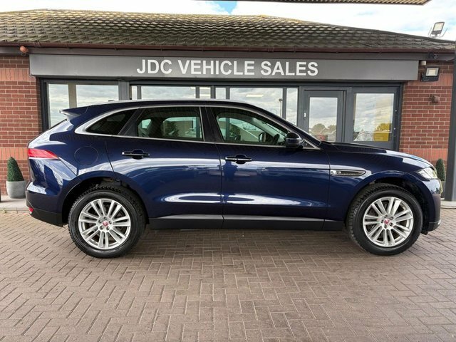 Jaguar F-Pace 2018 3.0 D300 V6 Portfolio Suv Awd Blue #3