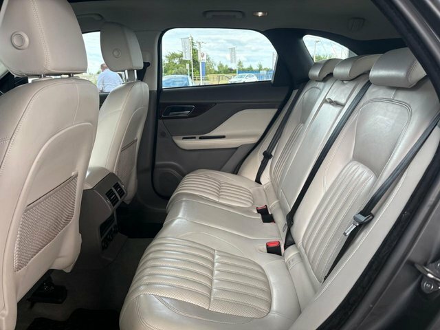Jaguar F-Pace 3.0 D300 V6 S Awd Euro 6 S S Black #19
