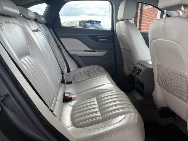Jaguar F-Pace 3.0 D300 V6 S Awd Euro 6 S S Black #17