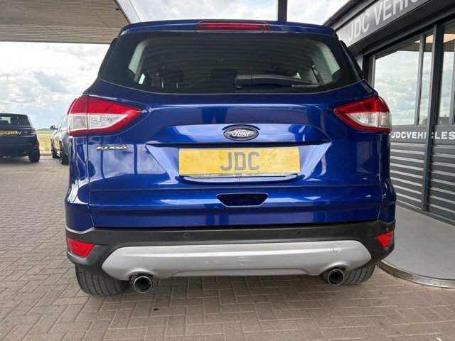 Ford Kuga 2.0 Tdci Zetec 2Wd Red #9