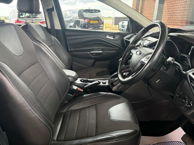 Ford Kuga 2.0 Tdci Zetec 2Wd Red #12