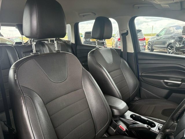 Ford Kuga 2.0 Tdci Zetec 2Wd Red #14