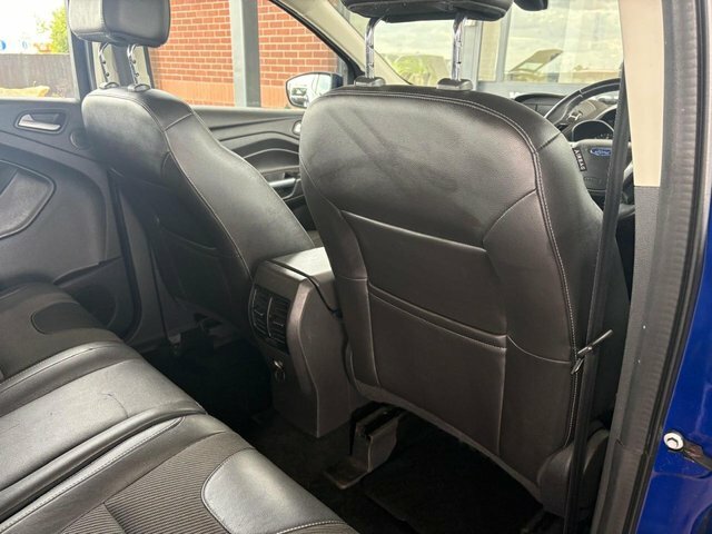 Ford Kuga 2.0 Tdci Zetec 2Wd Red #23