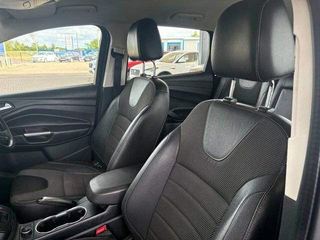 Ford Kuga 2.0 Tdci Zetec 2Wd Red #21